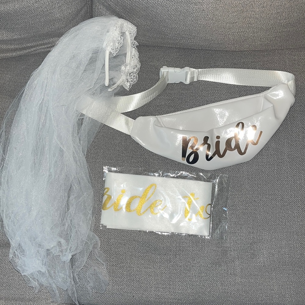Bachelorette must haves all new Fanny pack veil bride to be sash